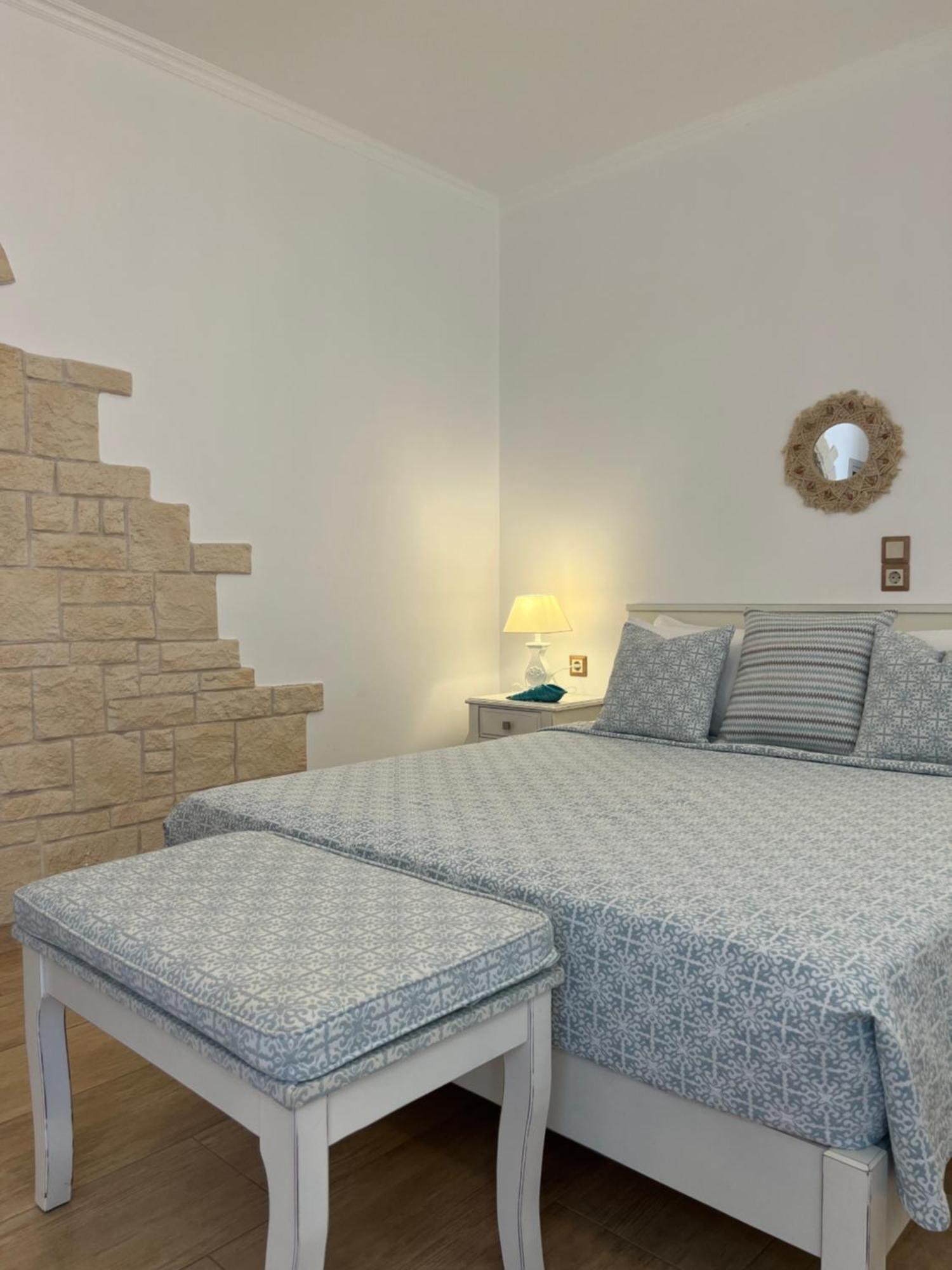 נאוסה Katerina Apartments & Studios מראה חיצוני תמונה