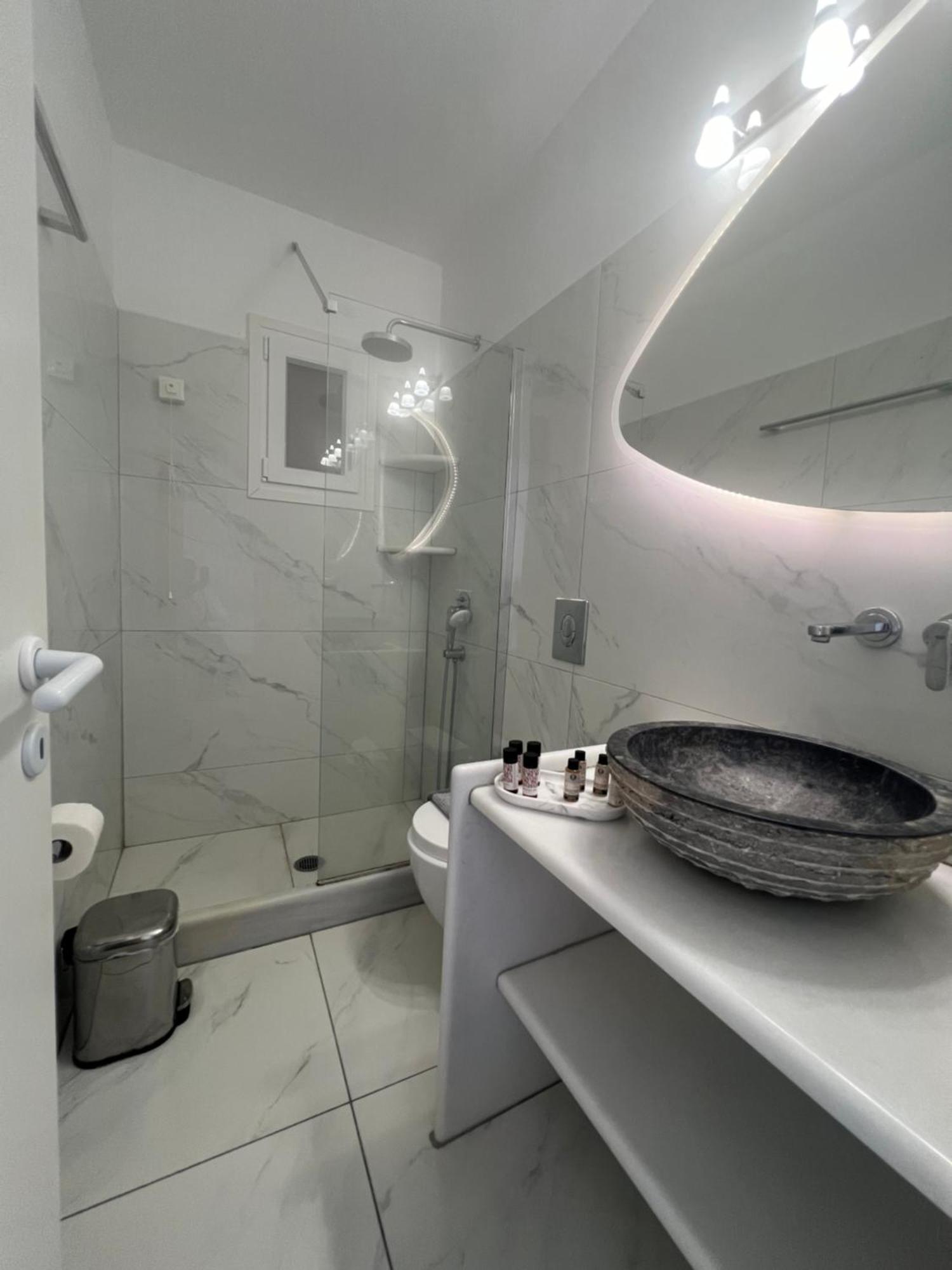 נאוסה Katerina Apartments & Studios מראה חיצוני תמונה